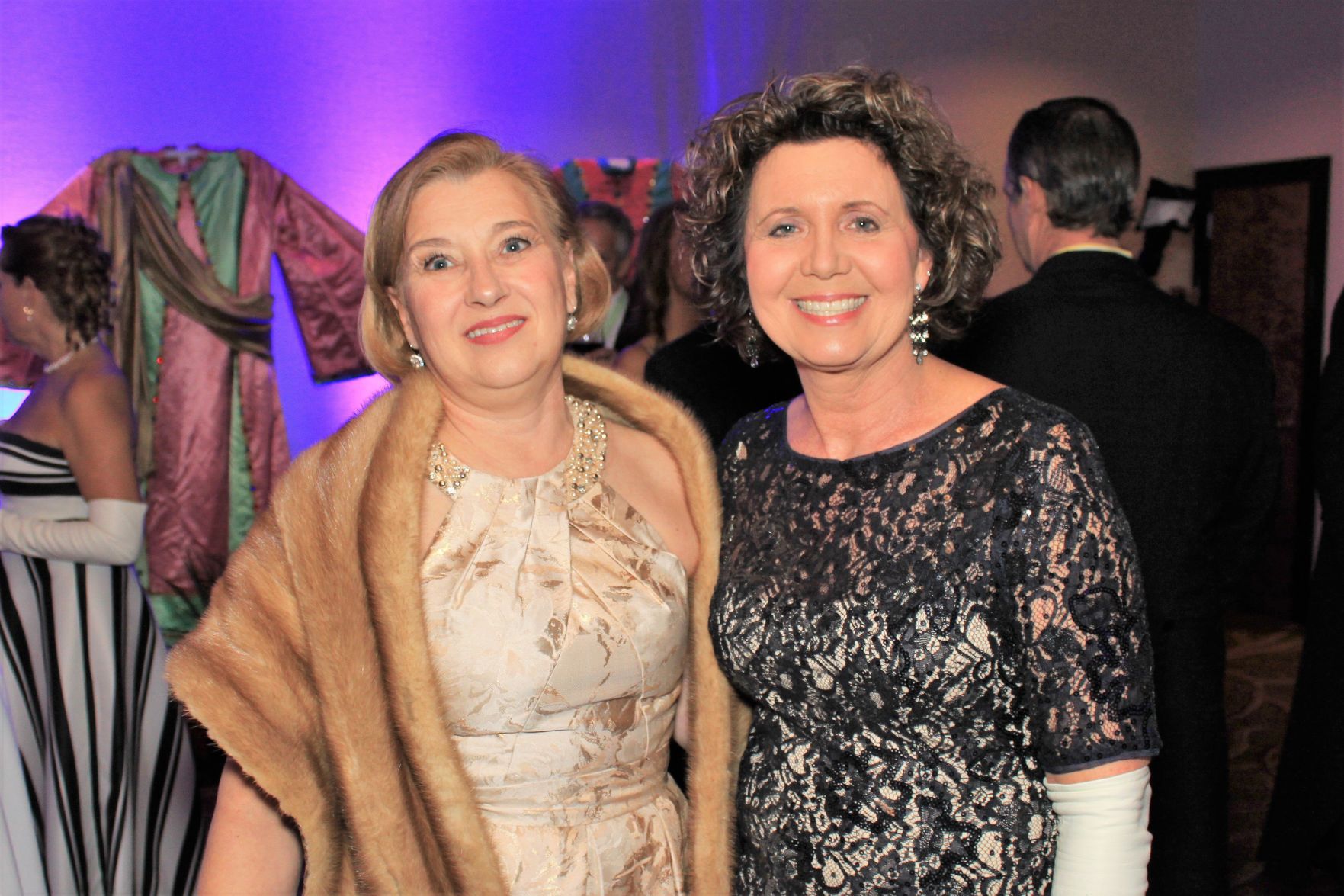 Sue Boudinet, Lynda Hetlage
